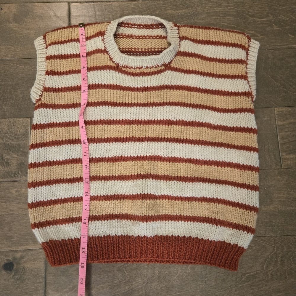 Vintage Handmade Knitted Sweater Vest Size Small, Sleeveless